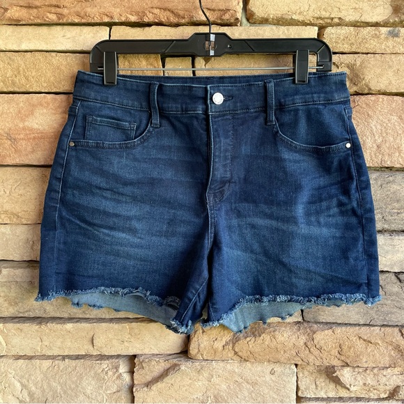 Nine West dark blue Denim distressed Jean shorts Like New 10 - Picture 1 of 9